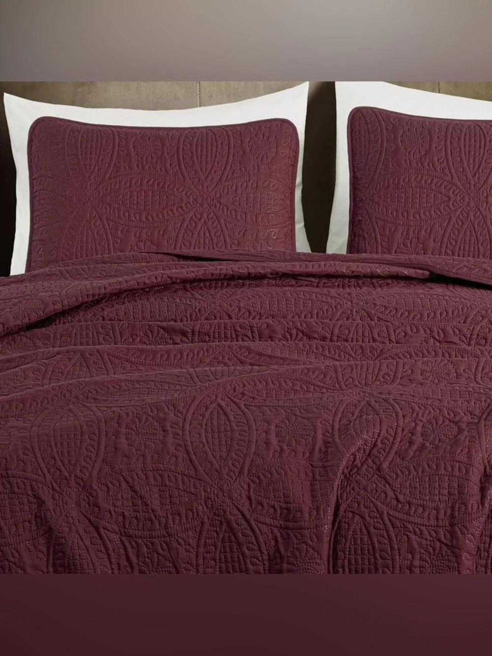 Quilted Bedspread 3 piece king Set in Burgundy -